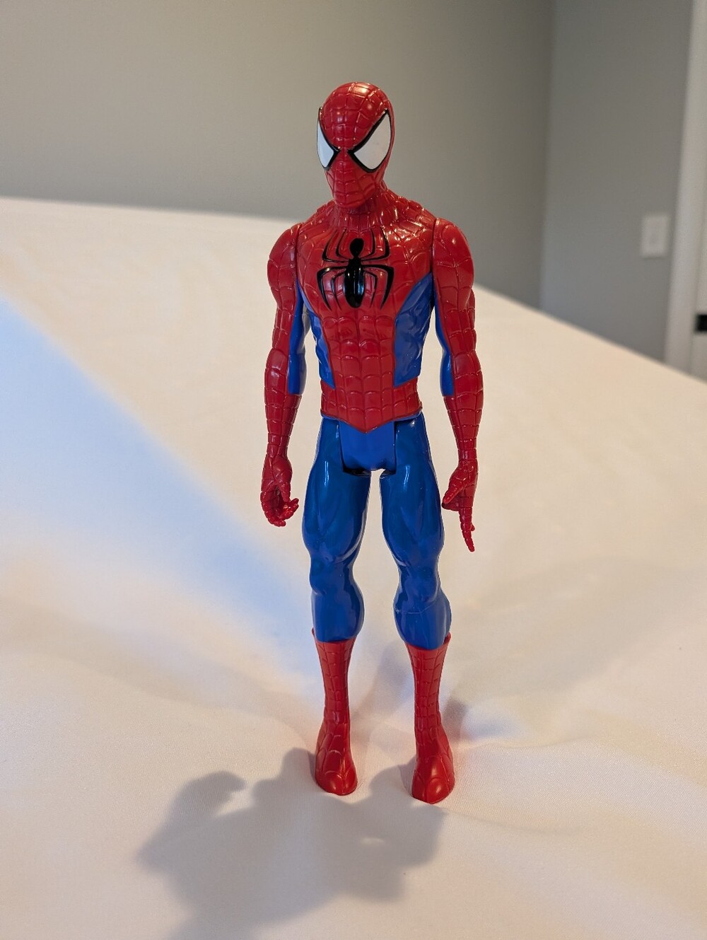 2013 Hasbro 11” Spider-Man Action Figure Marvel Spiderman Toy Movable Parts